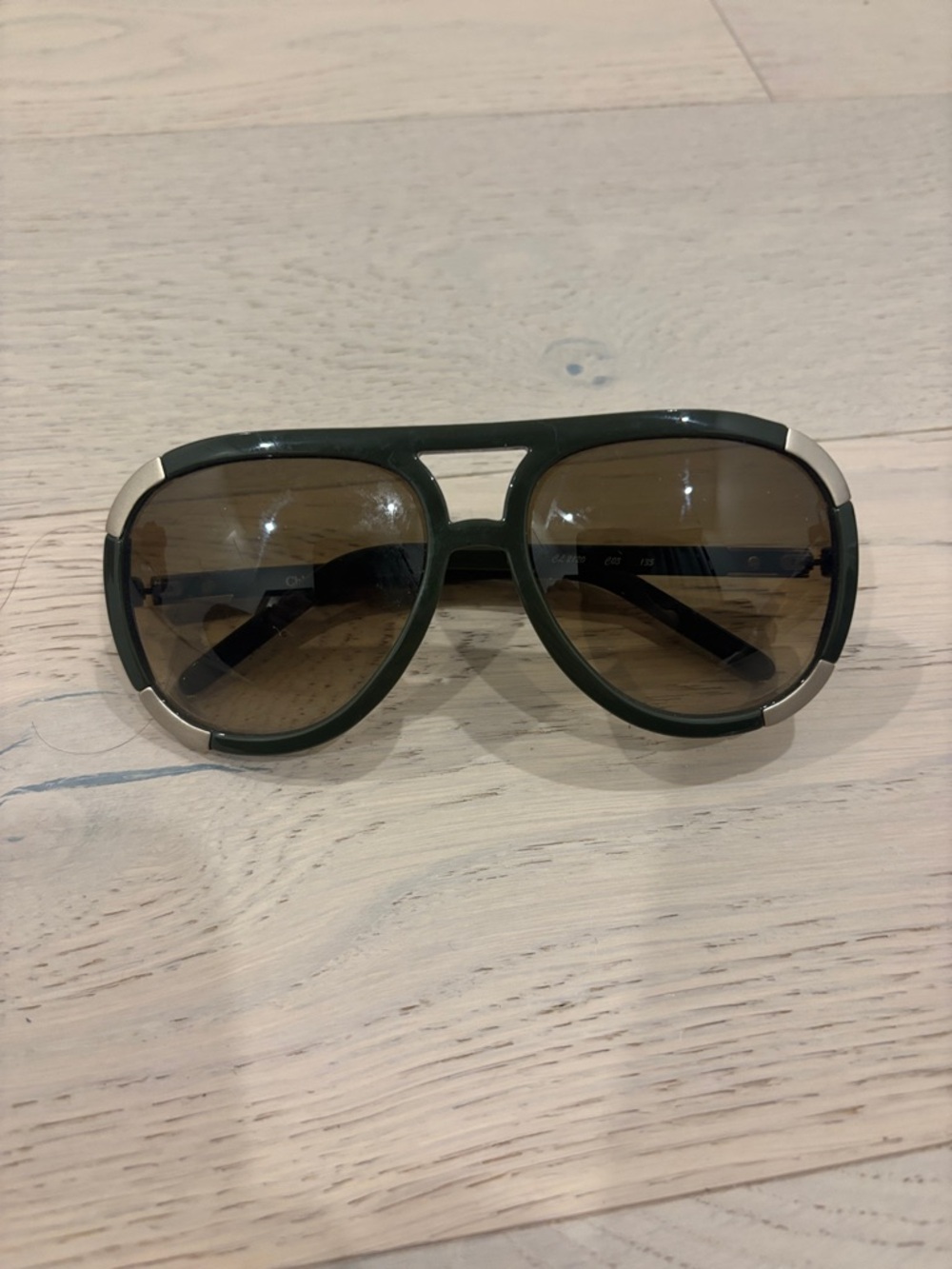 Chloé CL2120 C03 Green Oversized Aviator Sunglasses with Chloe Case - Picture 5 of 7